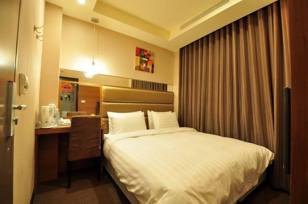 In99 Hotel Jincheng Exterior foto